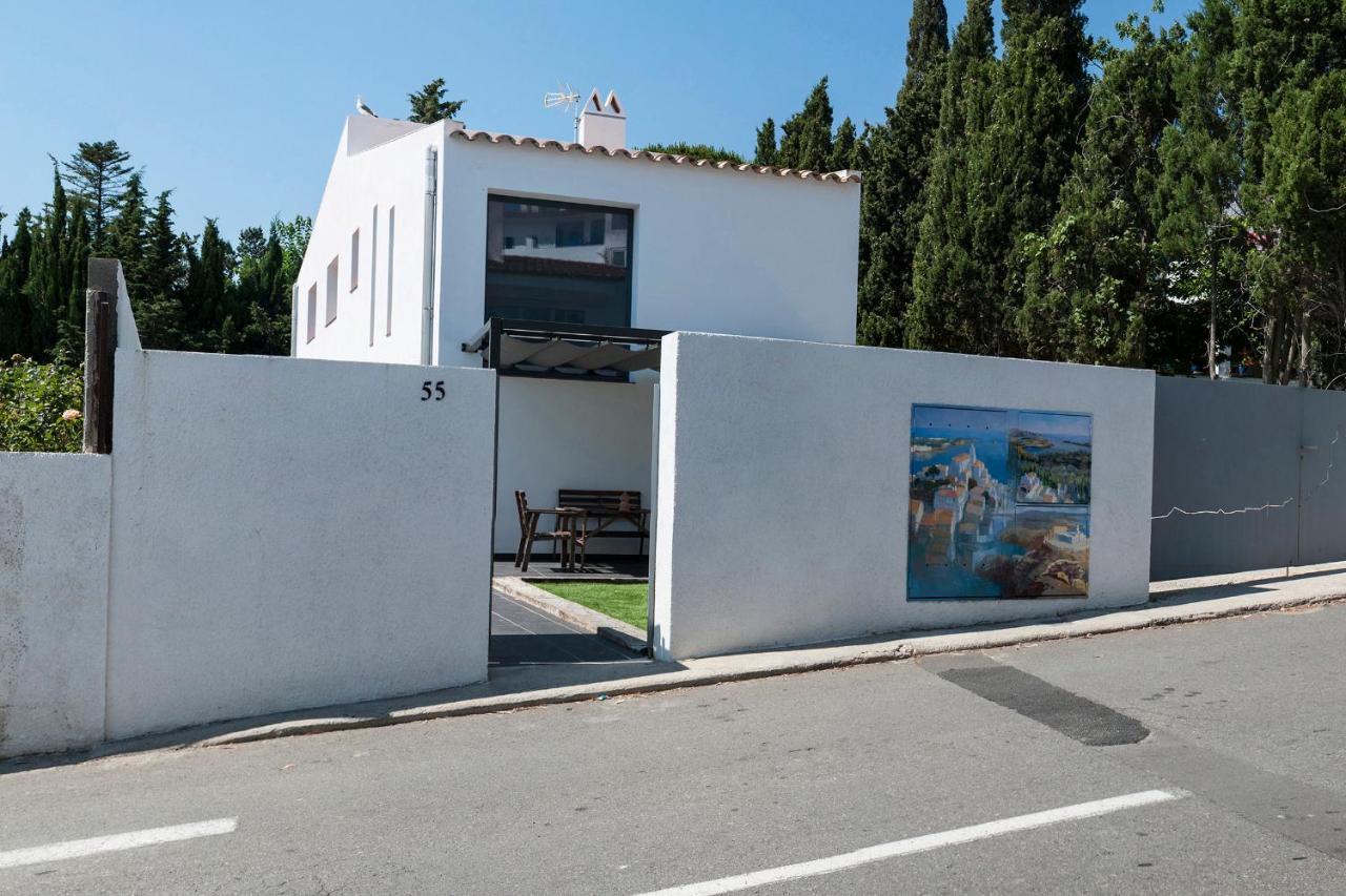 "Cozy" Y Con Terraza En El Centro De Cadaques Apartment Luaran gambar